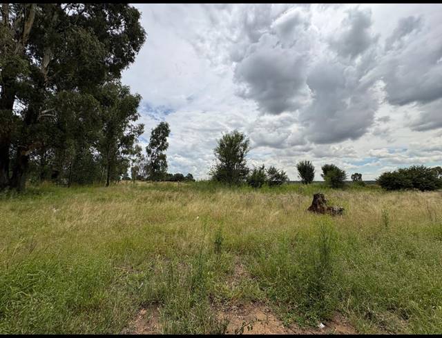 1,995M² VACANT LAND FOR SALE IN VAALPARK